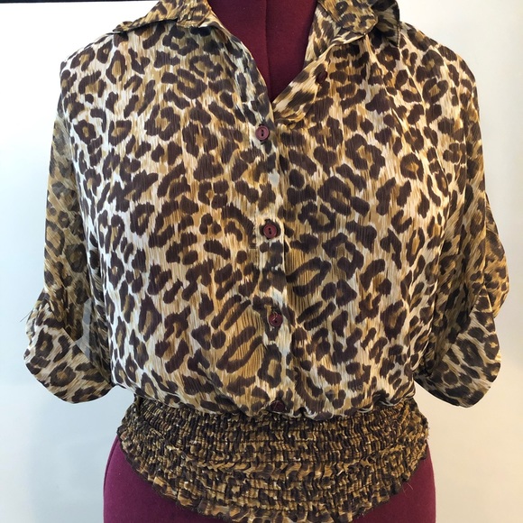 Forever 21 Woman's Animal Print Top - Picture 9 of 13